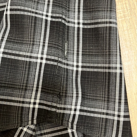 Mens Calvin Klein Black and White Plaid Long Sleeve Button Down Shirt SZ M - Picture 11 of 11